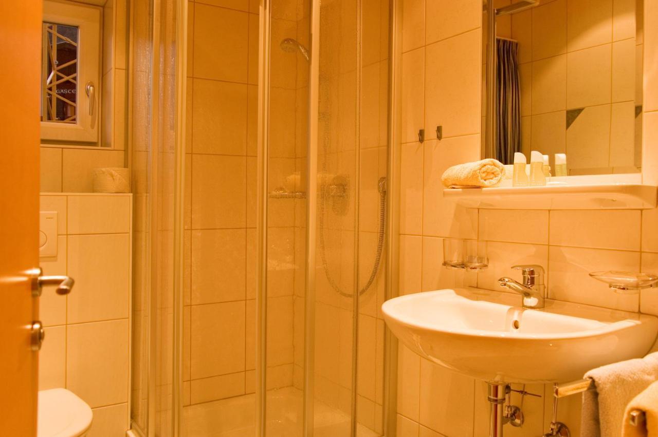 Bed and Breakfast Adrian Sankt Anton am Arlberg Esterno foto